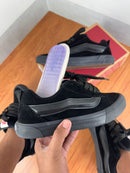 VANS KNU SKOOL