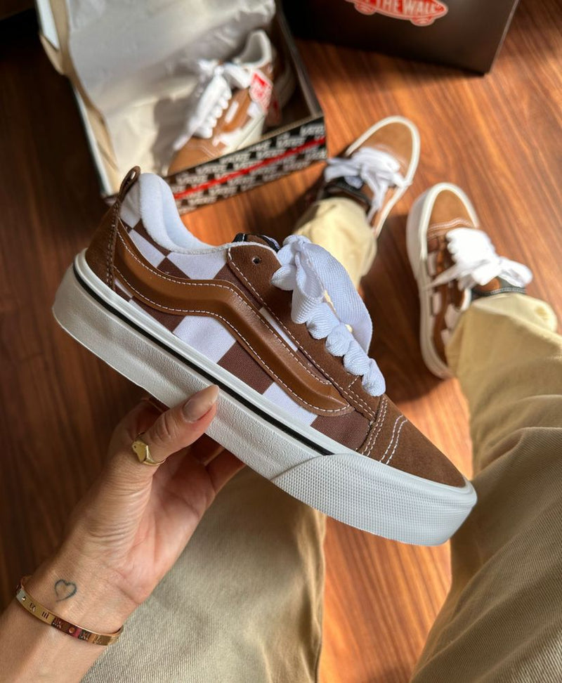 VANS KNU XADREZ CARAMELO